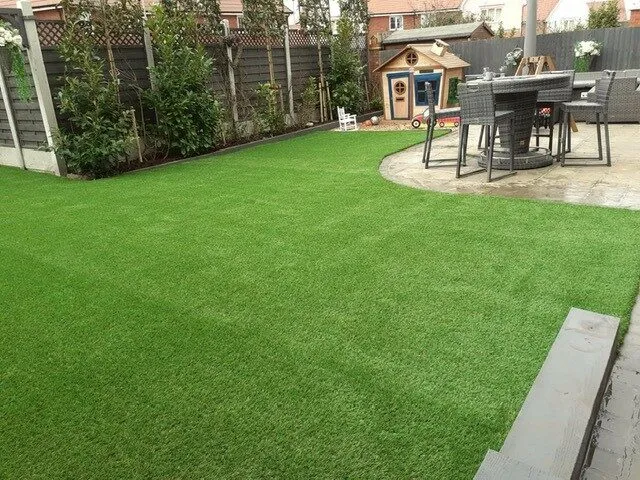 Mrs Hinch Easigrass Installation